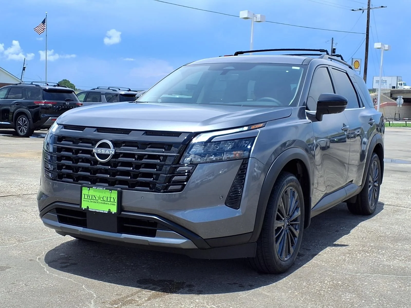 New 2026 Gray Nissan SL image 5