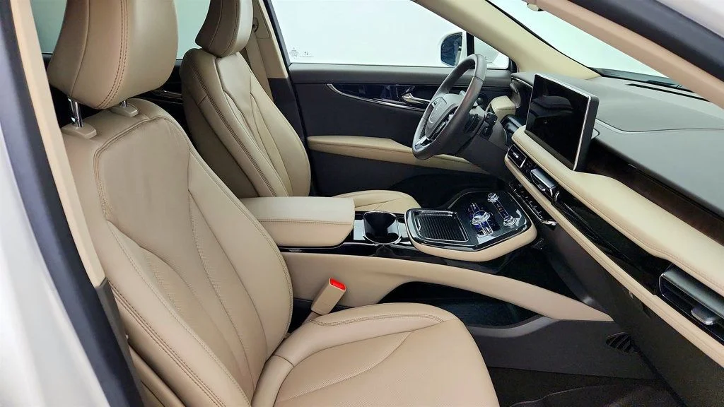 Used 2023 Pristine White Metallic Tri-Coat Lincoln Reserve AWD w/ 2.7L Twin-Turbo V6 & Co-Pilot360 Plus image 24