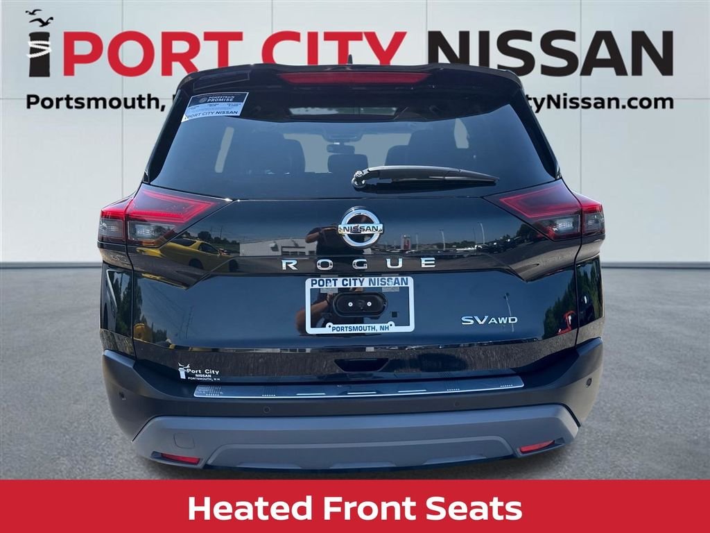 Used 2021 Super Black Nissan SV premium w/heated seats & panoramic roof image 7