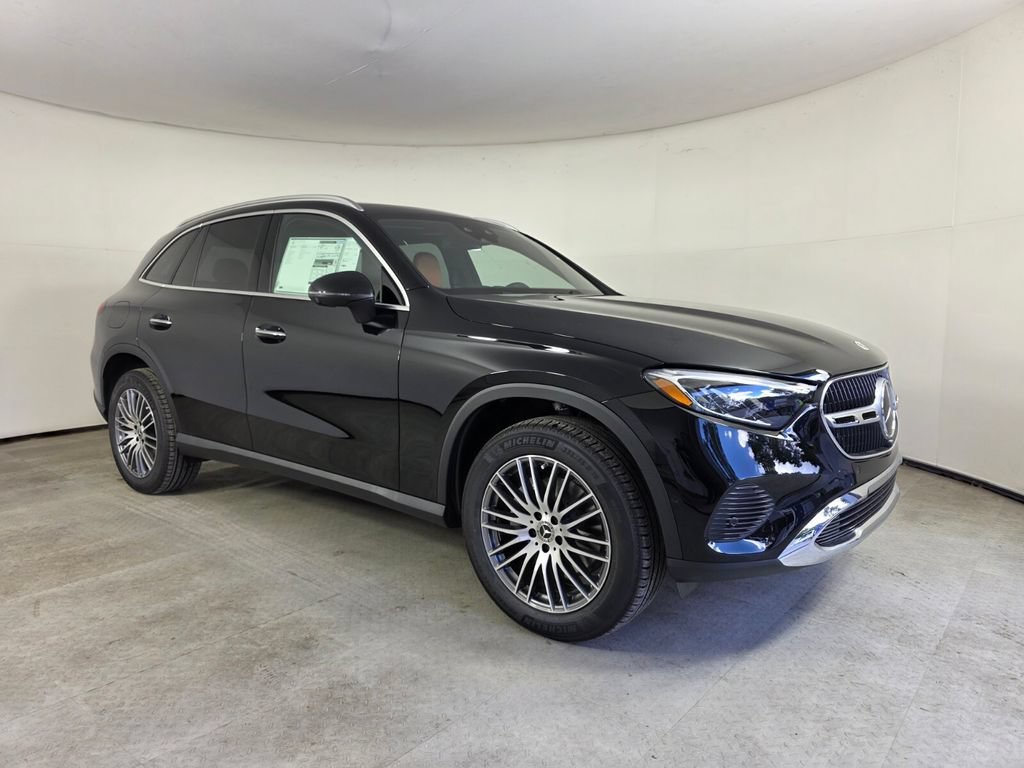 New 2027 Black Mercedes-Benz GLC 300 image 17