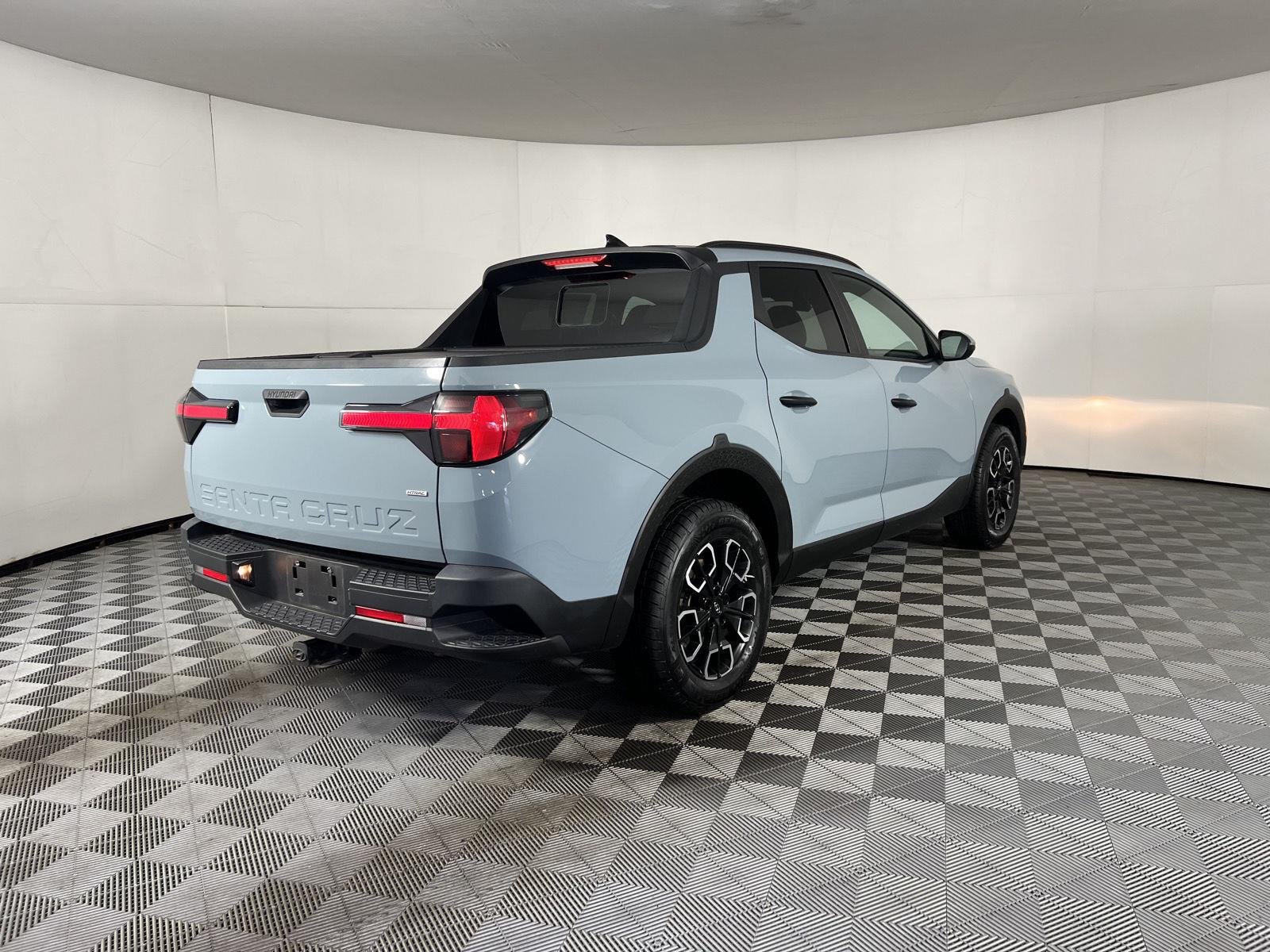Used 2023 Blue Stone Hyundai SEL image 22
