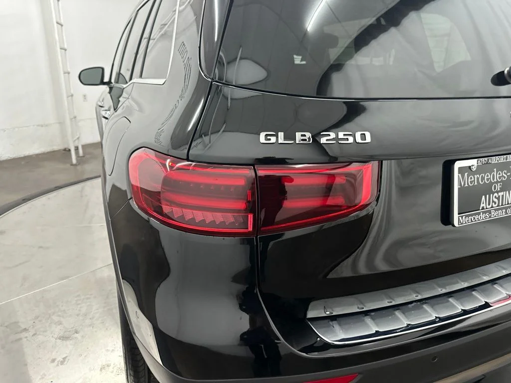 New 2026 Black Mercedes-Benz GLB 250 image 11