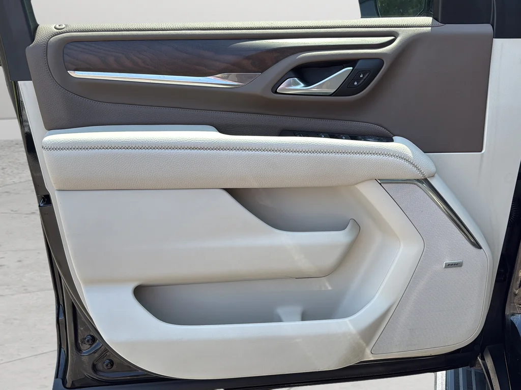 Used 2022 Black GMC Denali image 27