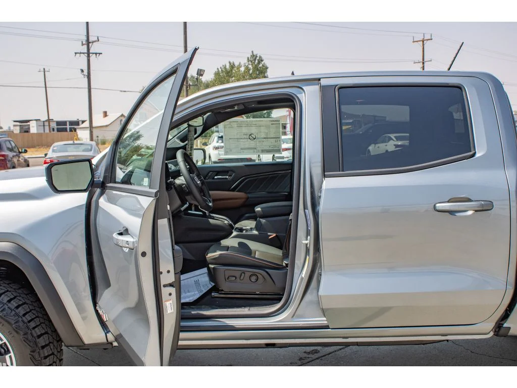 2026 GMC Canyon AT4 - Photo 29