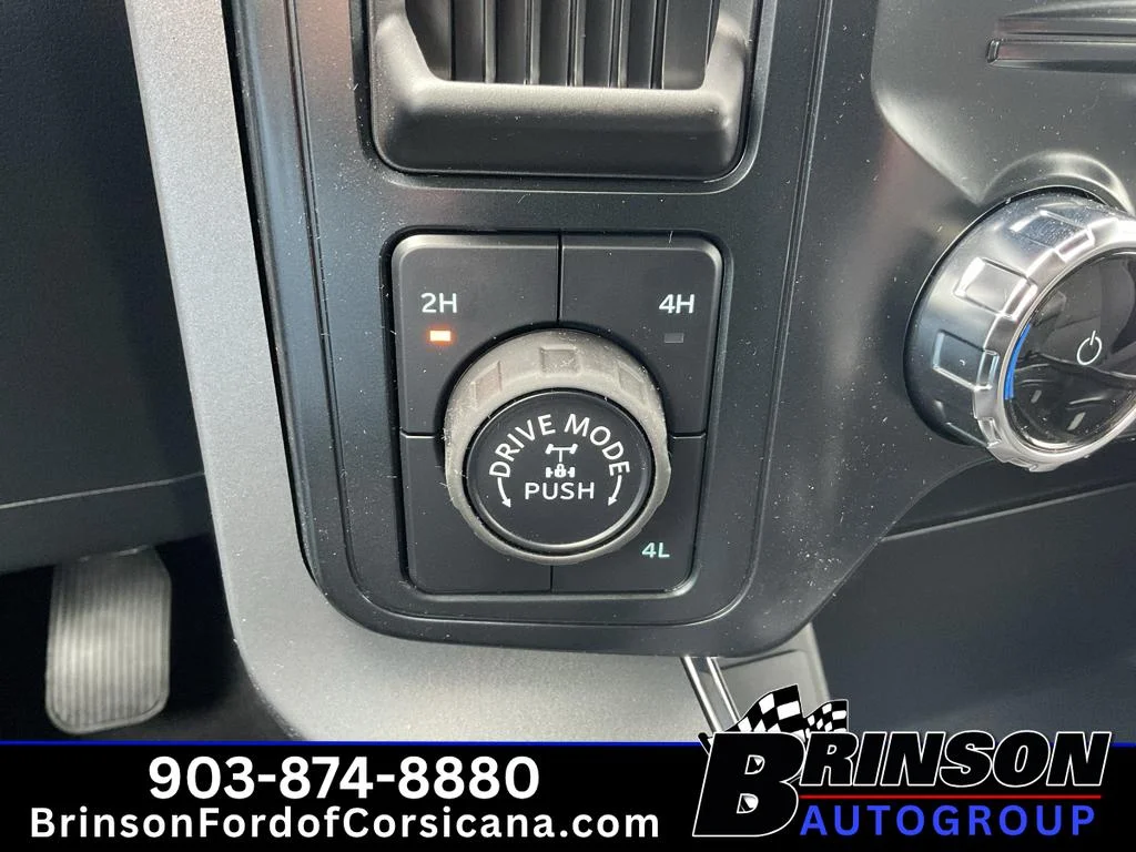 New 2026 Carbonized Gray Metallic Ford XLT image 17
