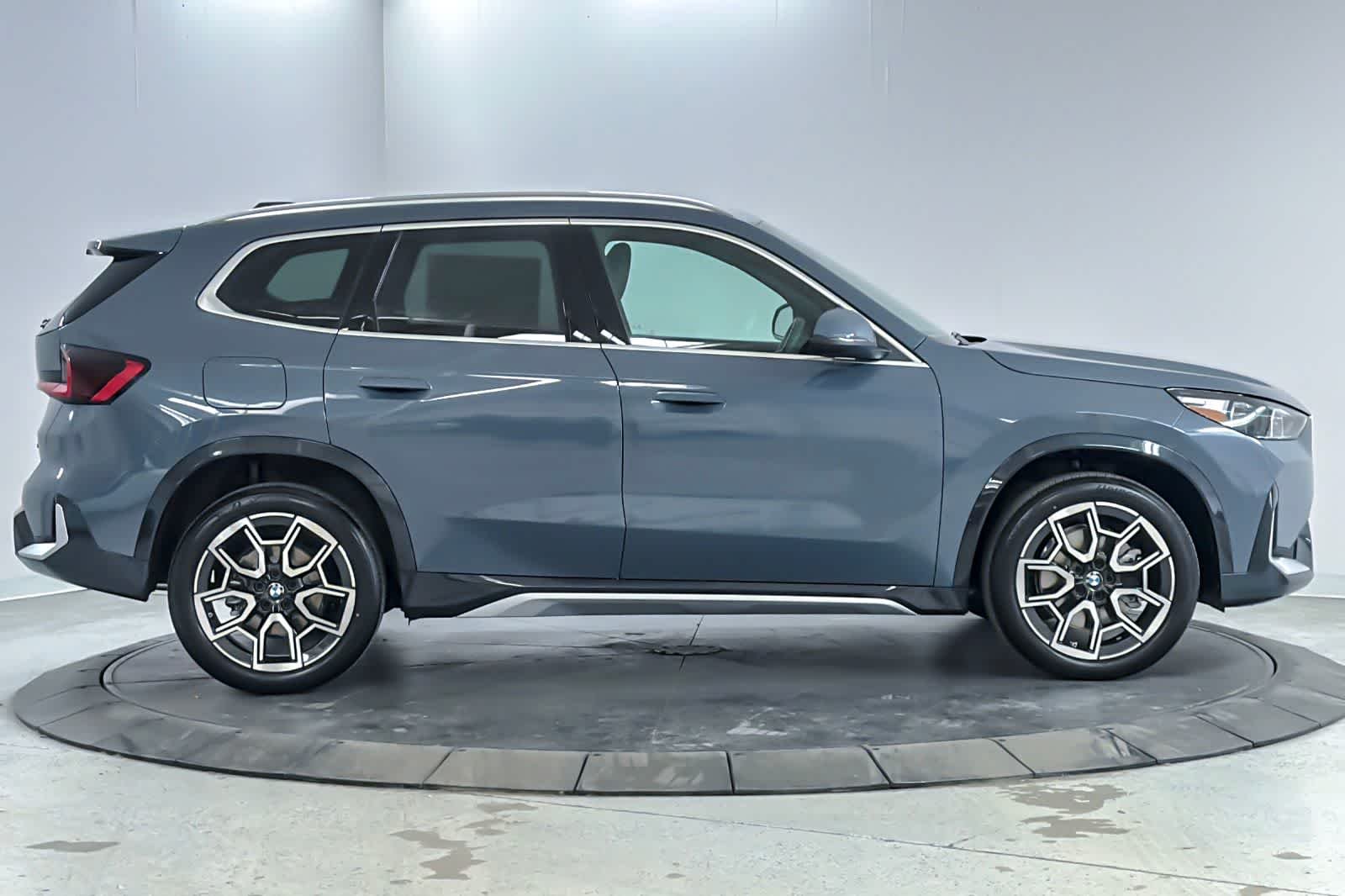 New 2026 Storm Bay Metallic BMW xDrive28i image 8