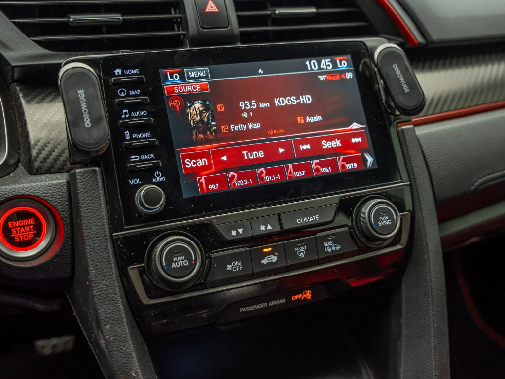 Used 2021 White Honda Touring image 31