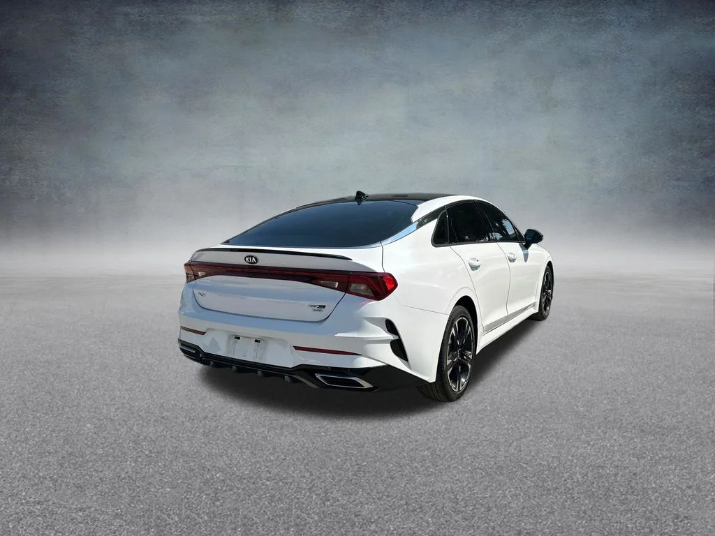 Used 2021 White Kia GT-Line image 5