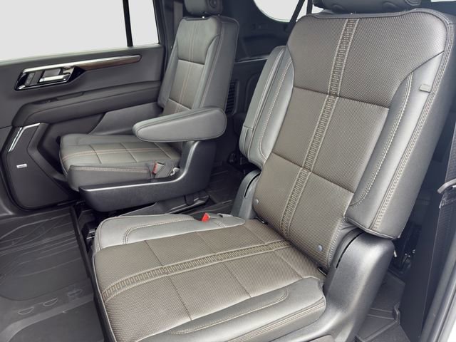 New 2026 Polar White Tricoat Chevrolet High Country image 11