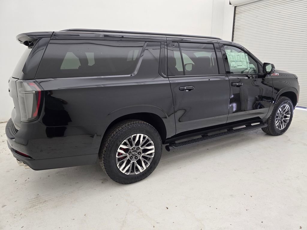 2025 Chevrolet Suburban Z71 - Photo 47