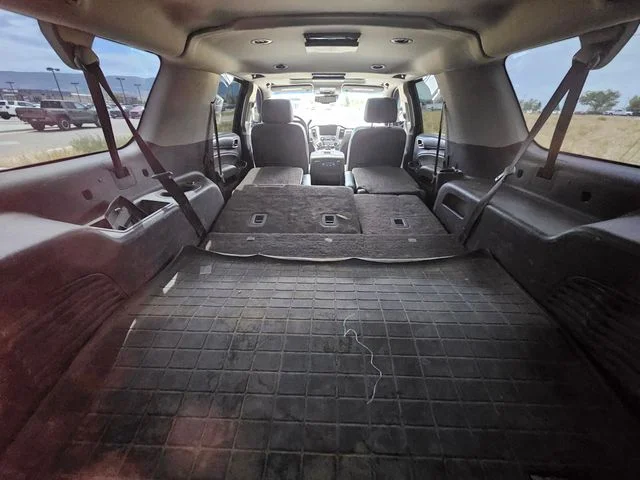 Used 2017 White Frost GMC Denali image 17