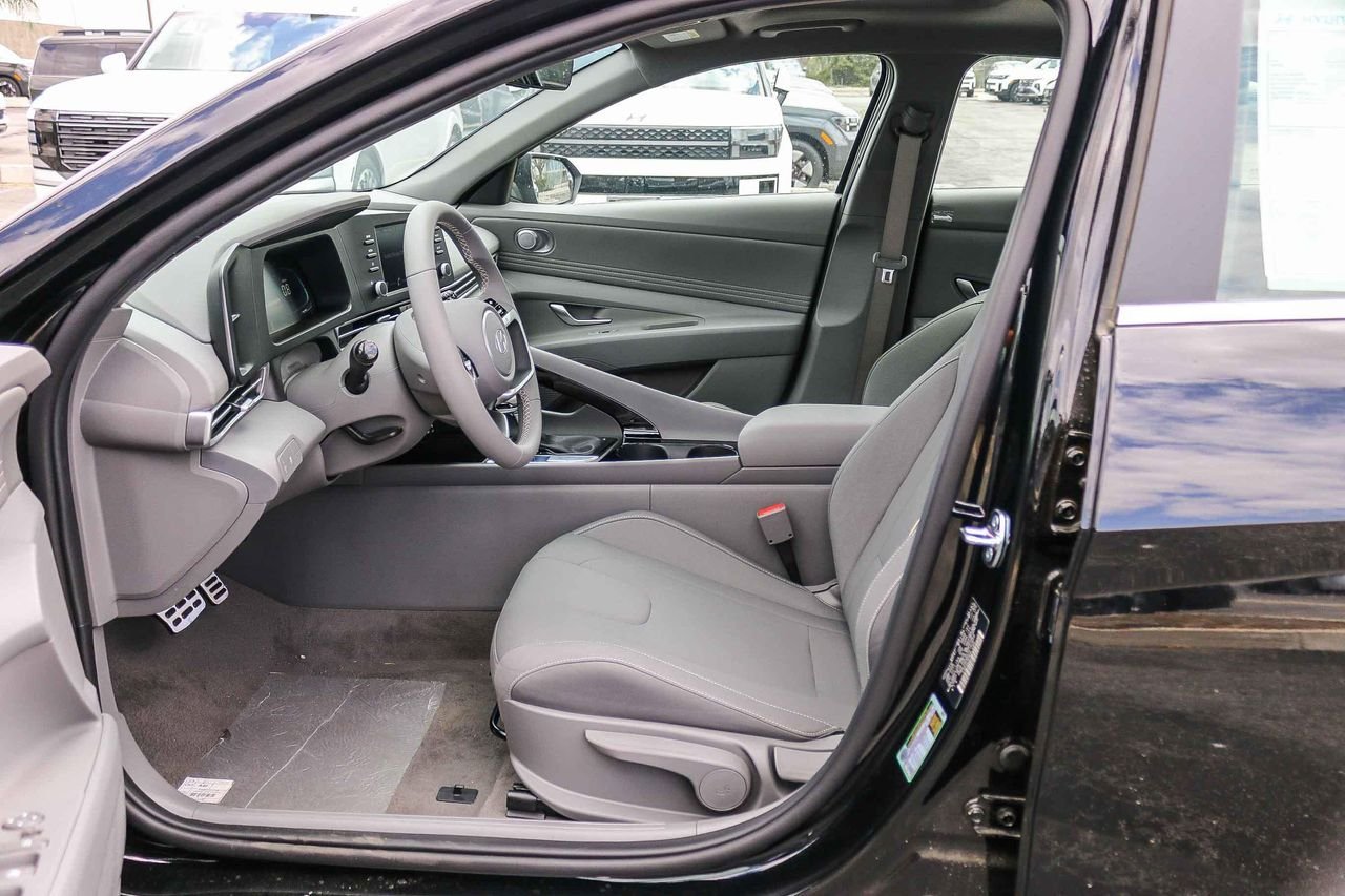 New 2026 Black Hyundai SEL Sport image 50