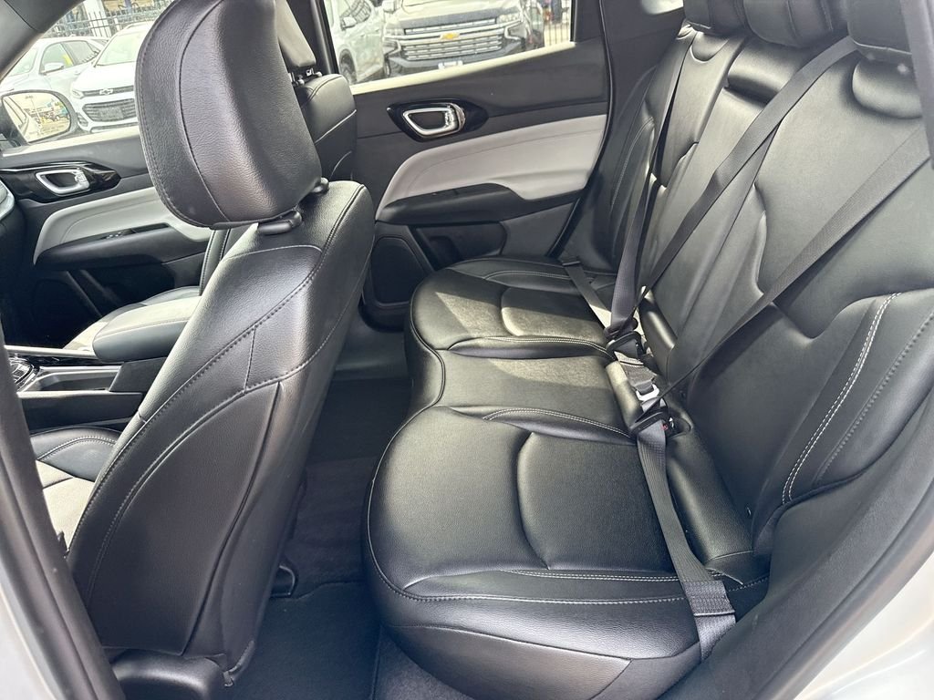 Used 2026 Silver Jeep Limited image 64