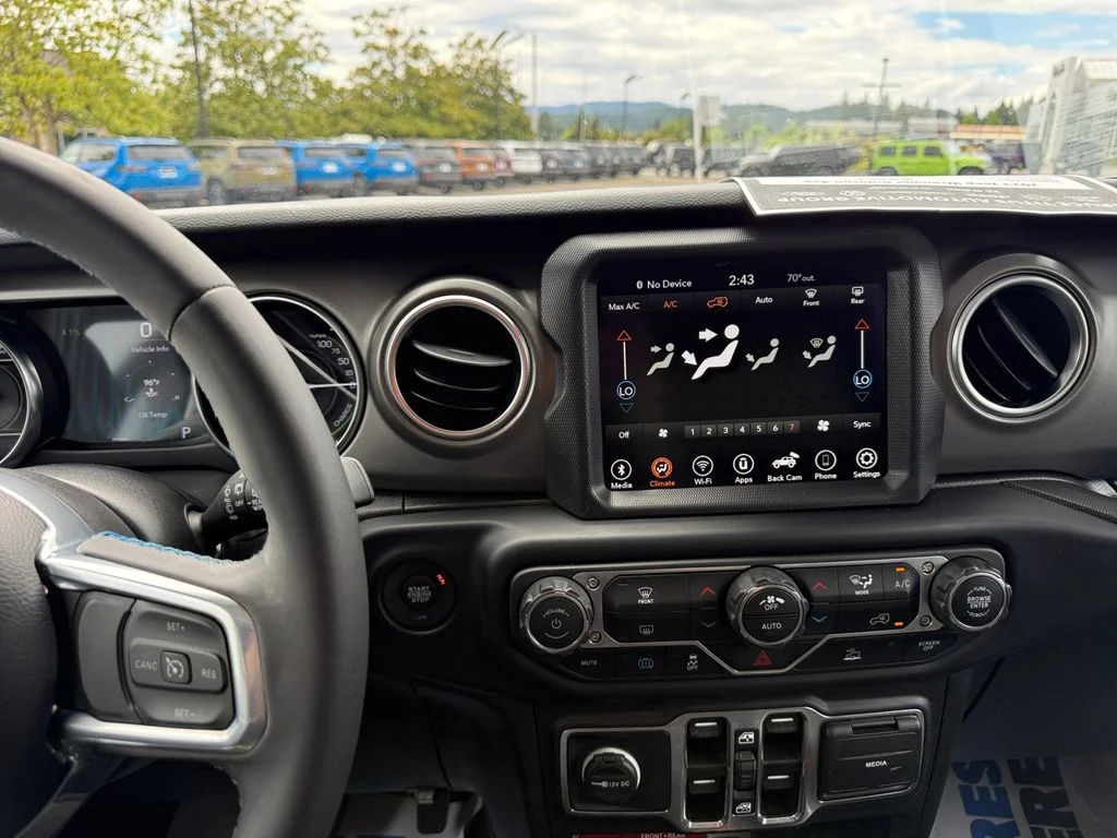 Used 2023 Silver Jeep Rubicon 4xe image 17
