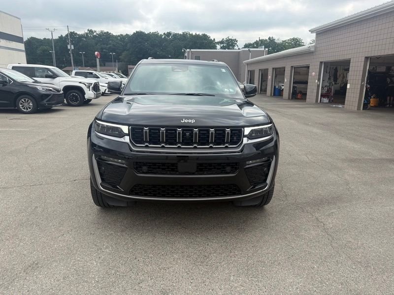 Used 2026 Black Jeep Summit image 17