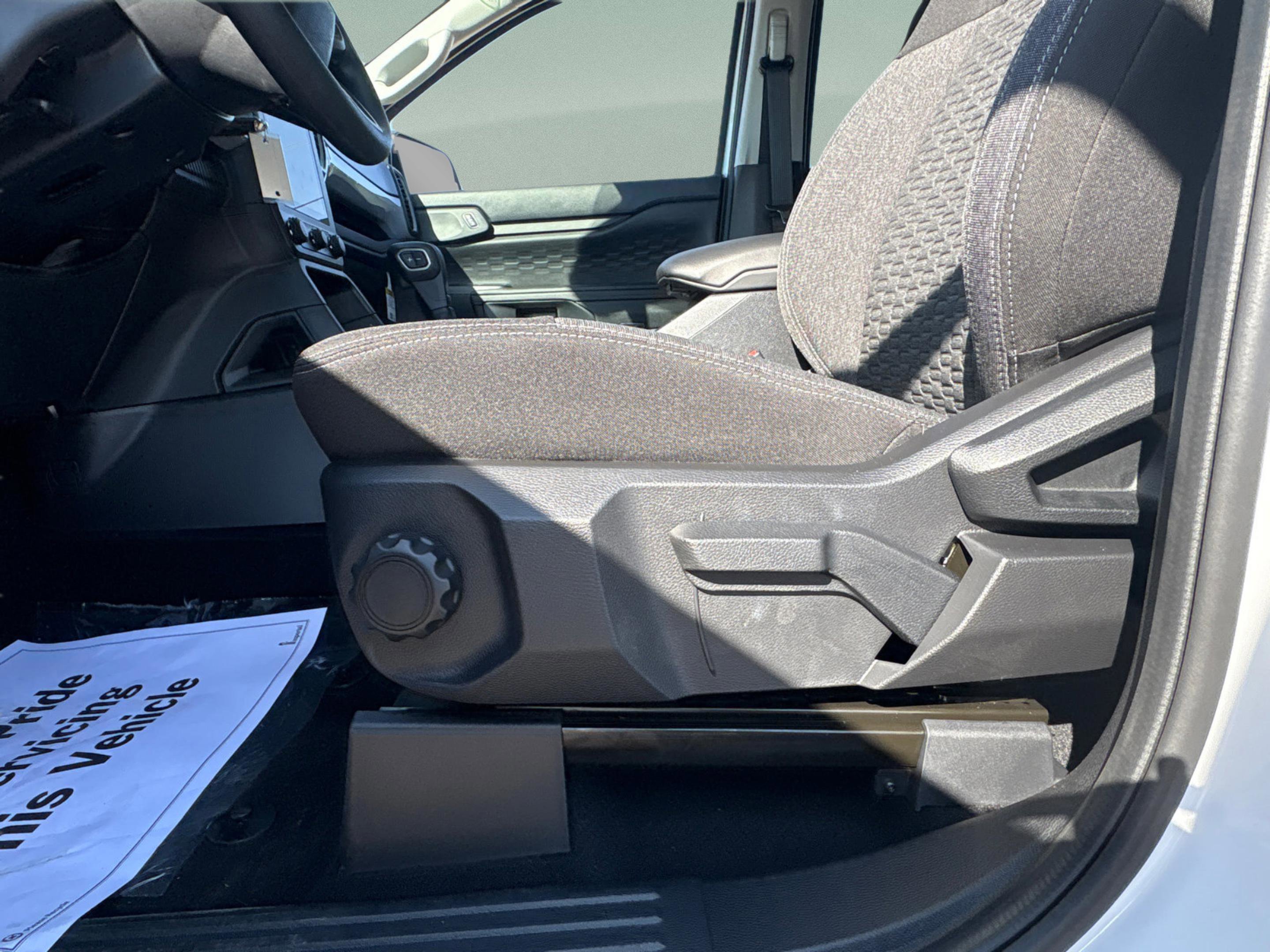 New 2026 Oxford White Ford XL image 18