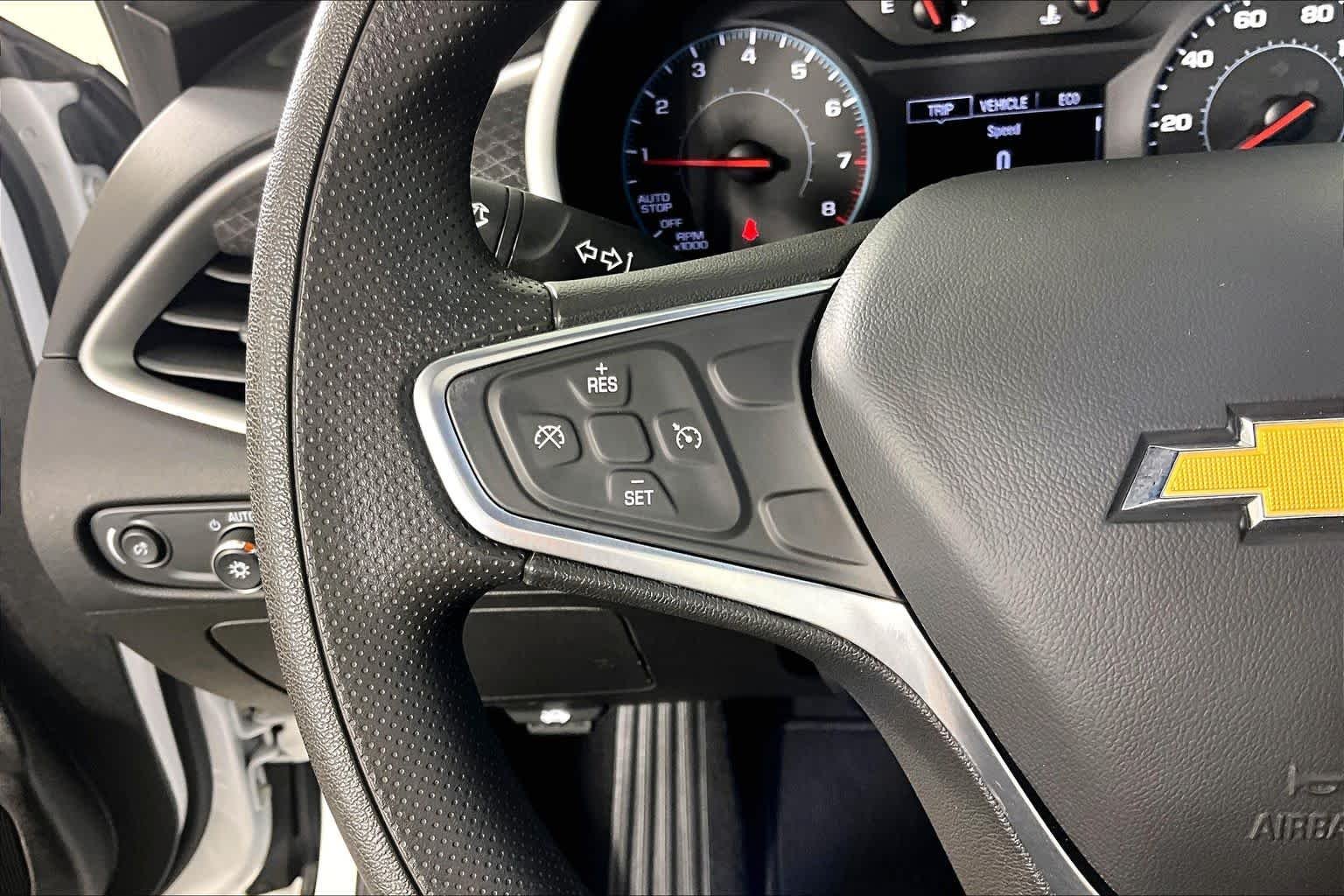 Used 2022 Summit White Chevrolet LS image 22
