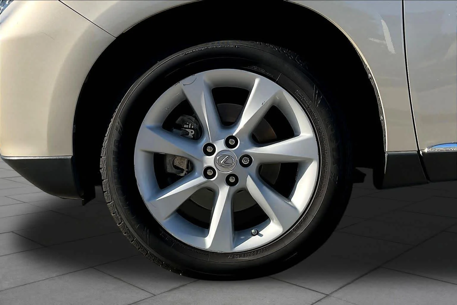 Used 2012 Satin Cashmere Metallic Lexus  image 10