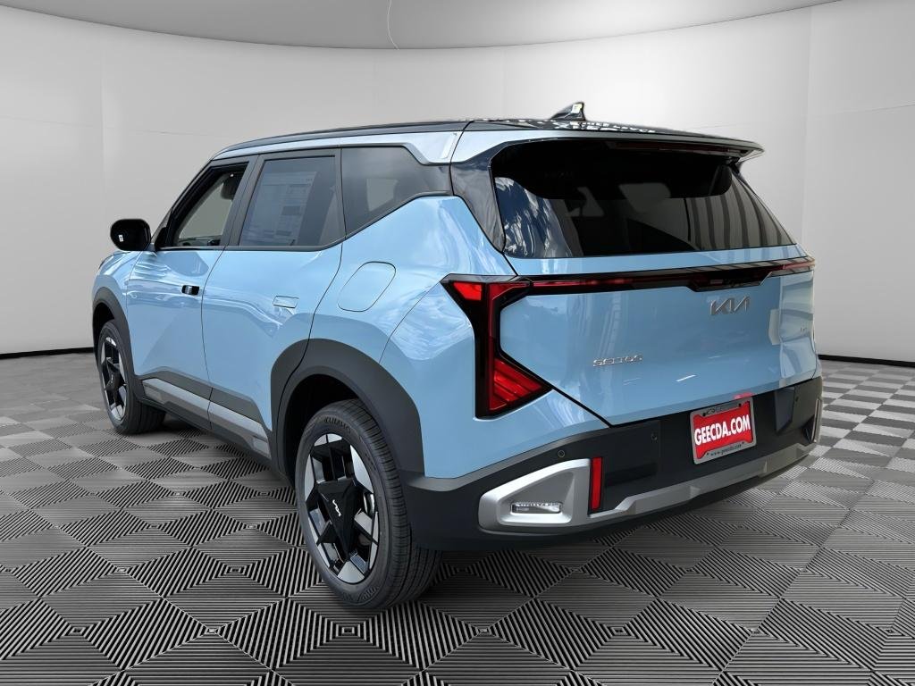 New 2027 Frost Blue / Black Roof Kia S image 6