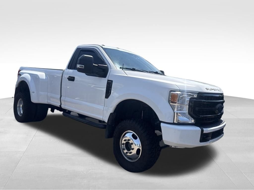 Used 2020 White Ford XL image 5