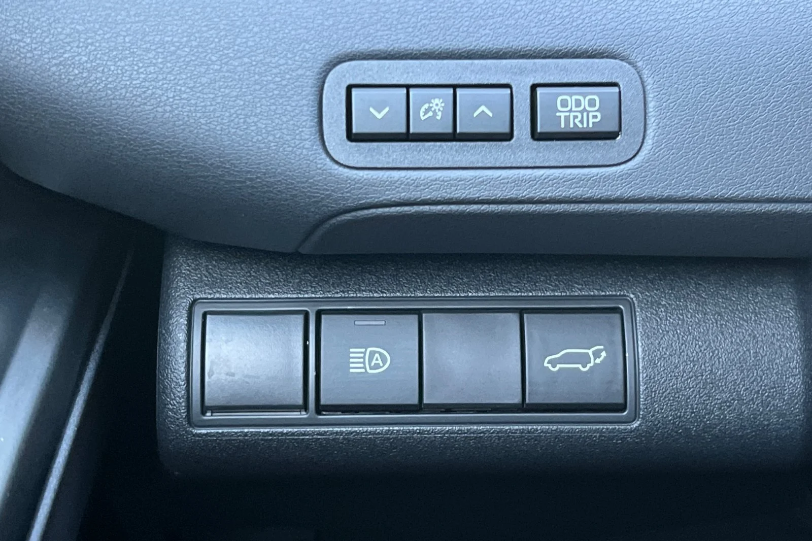 Certified Used 2026 Cement Toyota XSE image 29