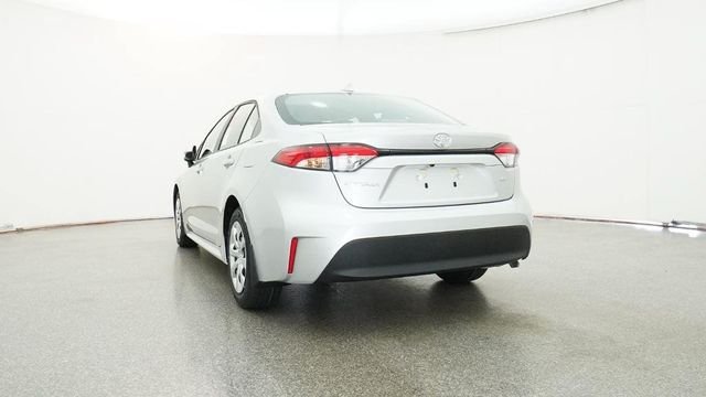 New 2026 Classic Silver Metallic Toyota LE image 16