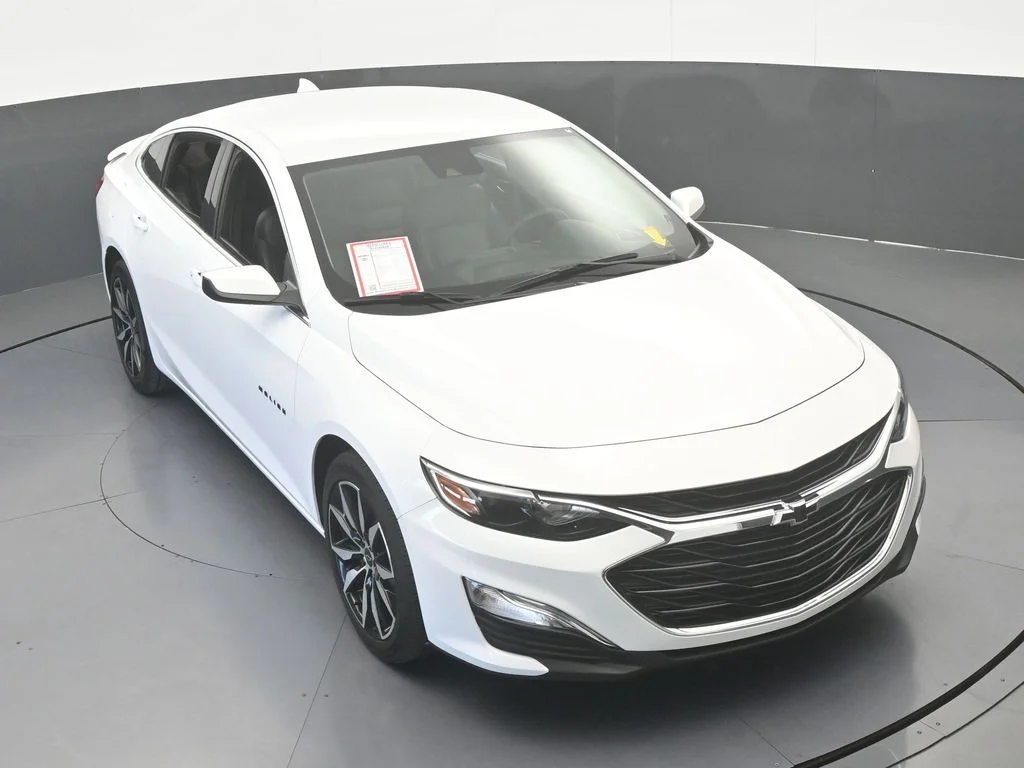 Used 2024 Summit White Chevrolet RS image 47