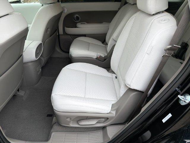 New 2026 Black Hyundai Limited AWD image 34