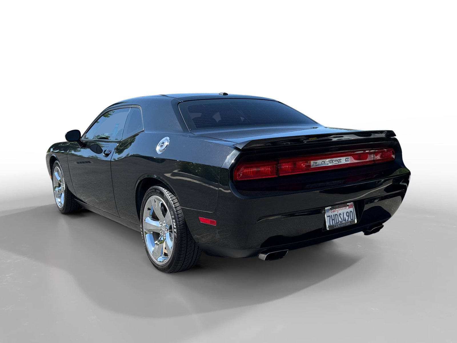 Used 2014 Black Clearcoat Dodge R/T image 3