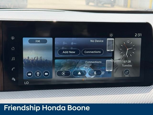 Used 2025 Black Nissan SR image 22