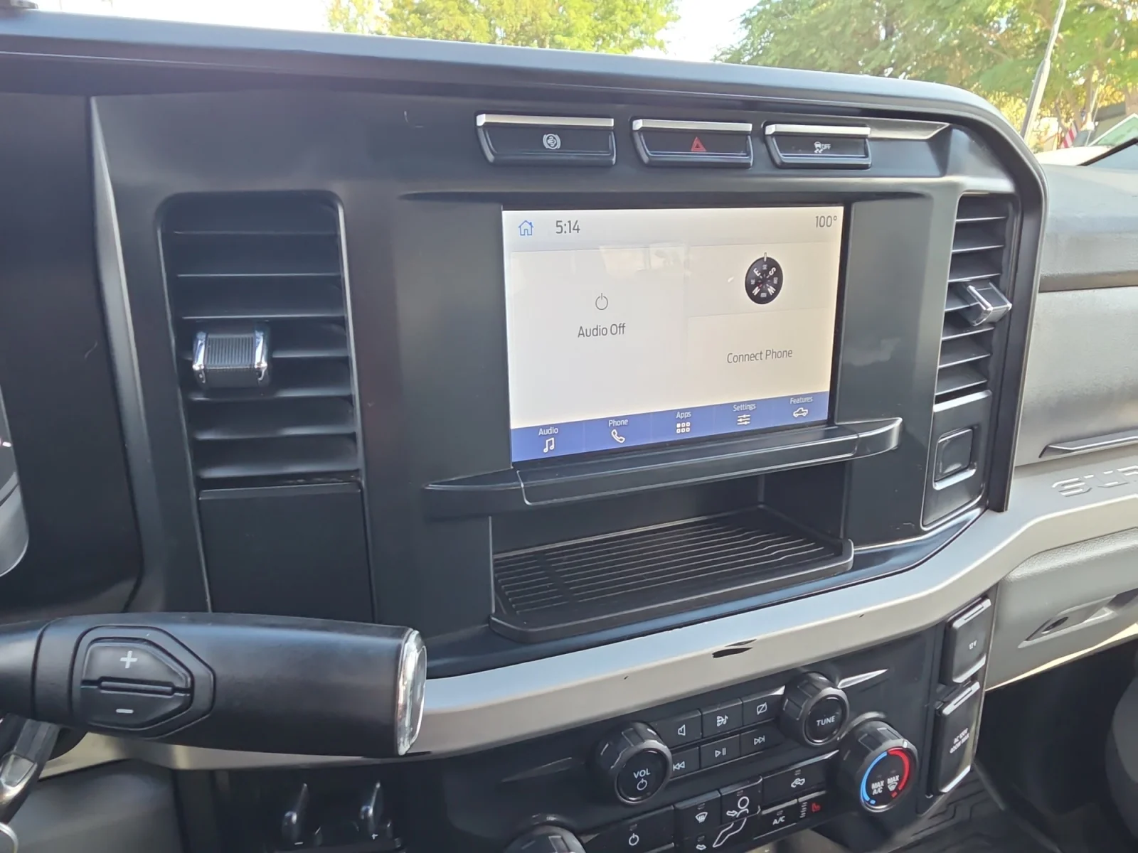 Used 2024 Oxford White Ford XLT image 17