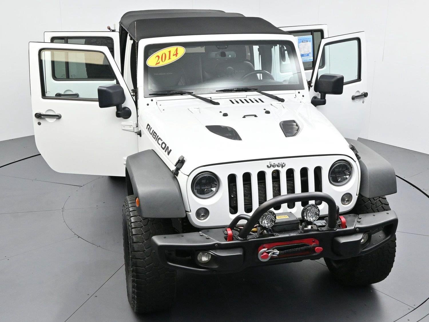 Used 2014 Bright White Clearcoat Jeep Rubicon X image 42