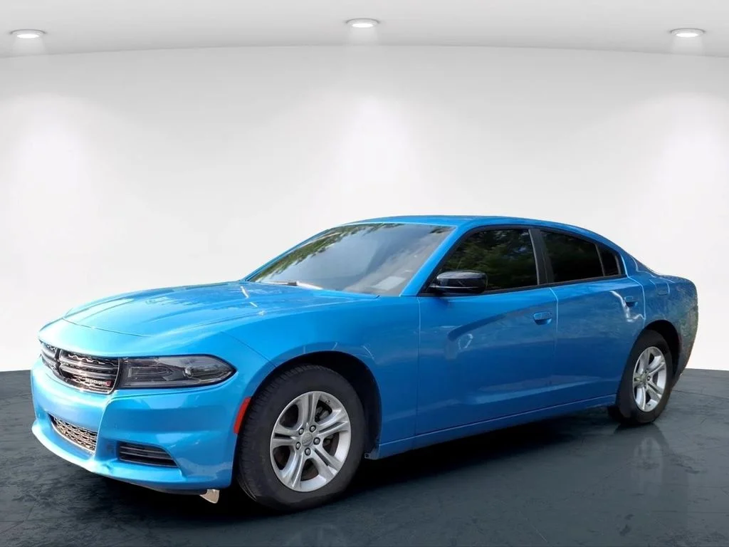 Used 2023 Blue Dodge SXT image 2