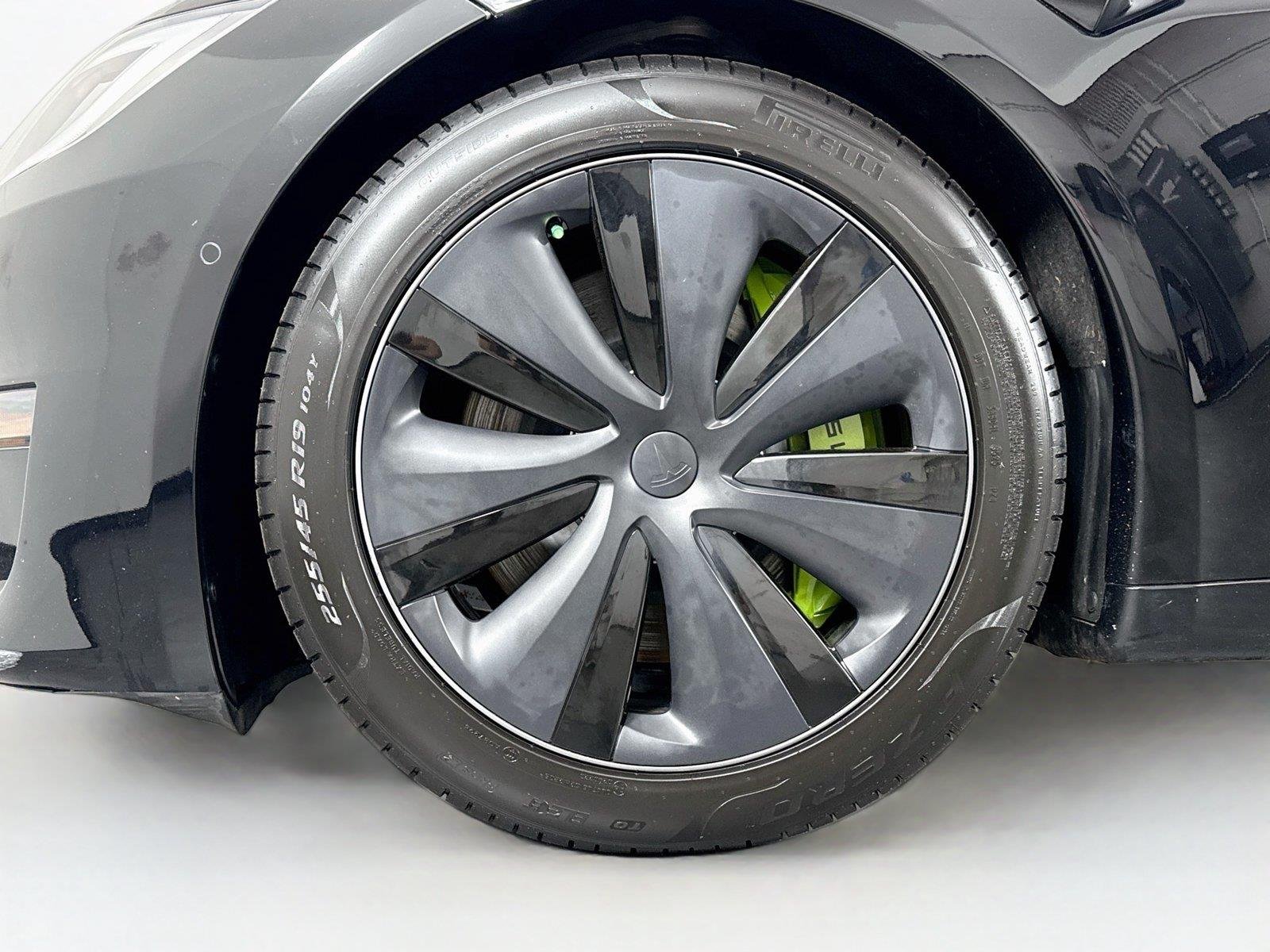 Used 2021 Solid Black Tesla Plaid image 39