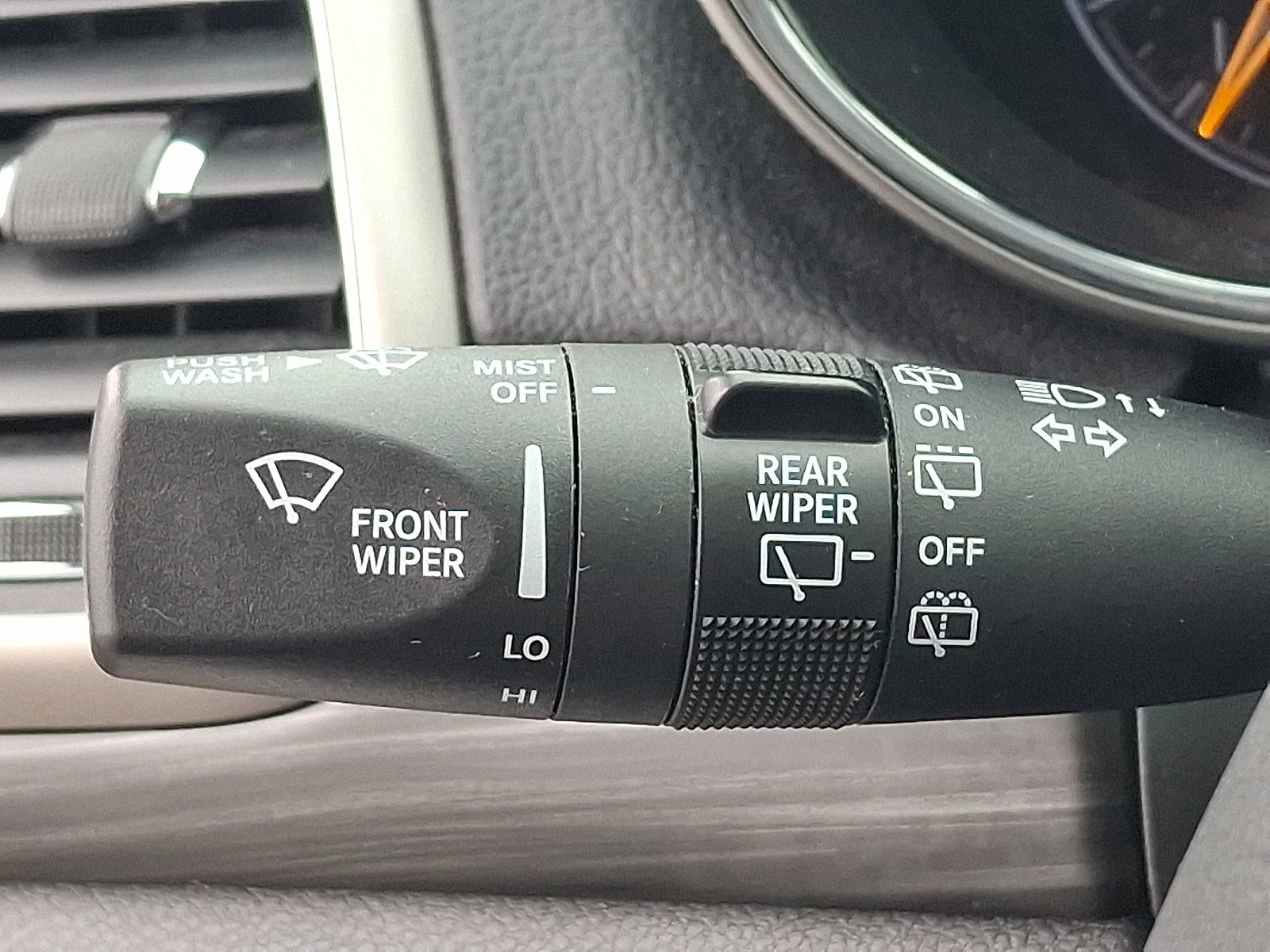 Certified Used 2021 Bright White Clearcoat Jeep Laredo X image 27