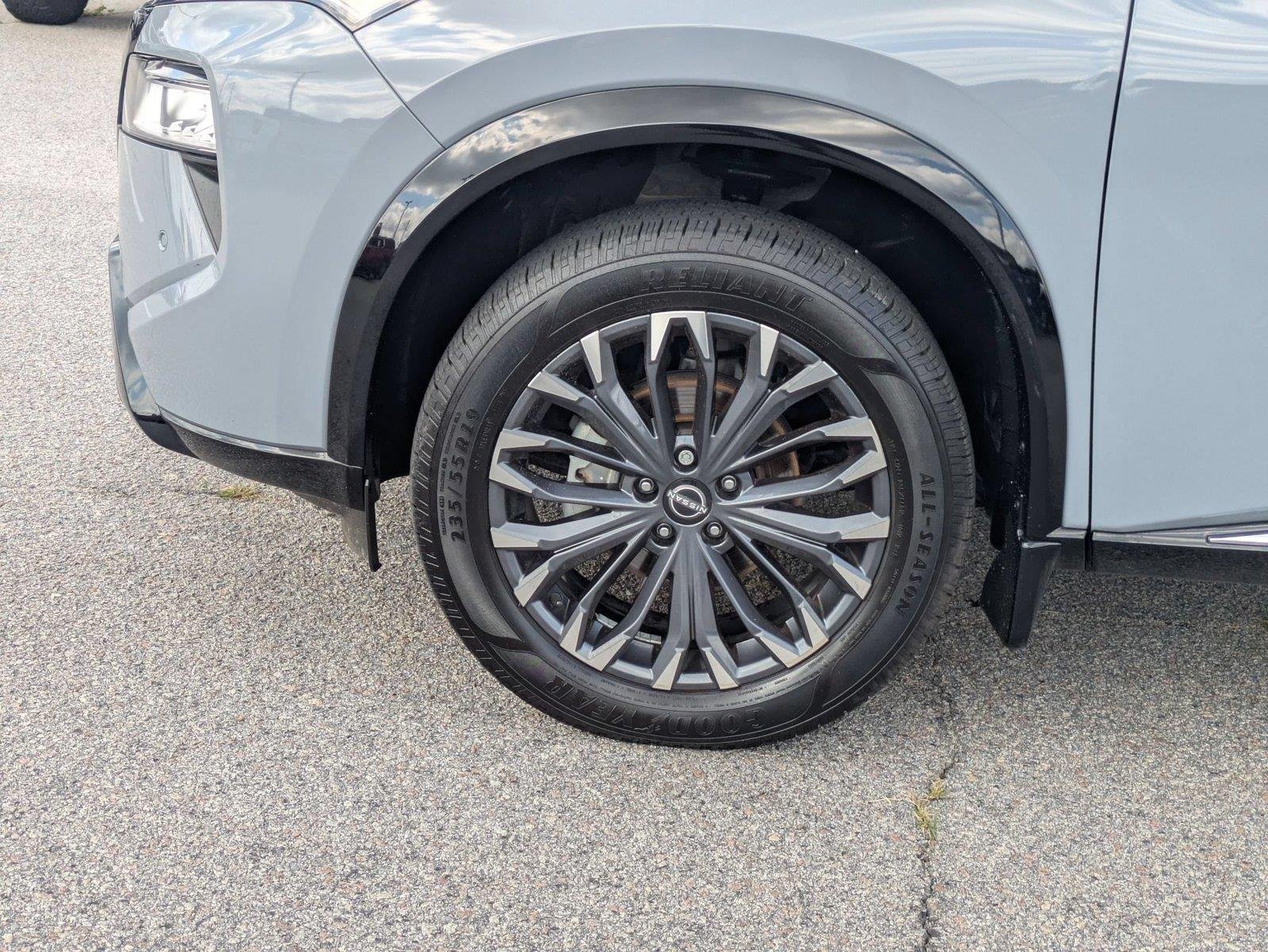 Used 2024 Boulder Gray Metallic Nissan Platinum image 10