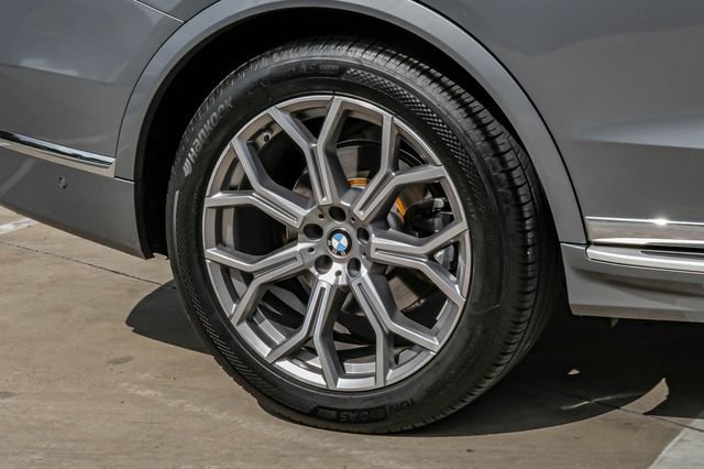 Used 2024 Gray BMW xDrive40i image 73