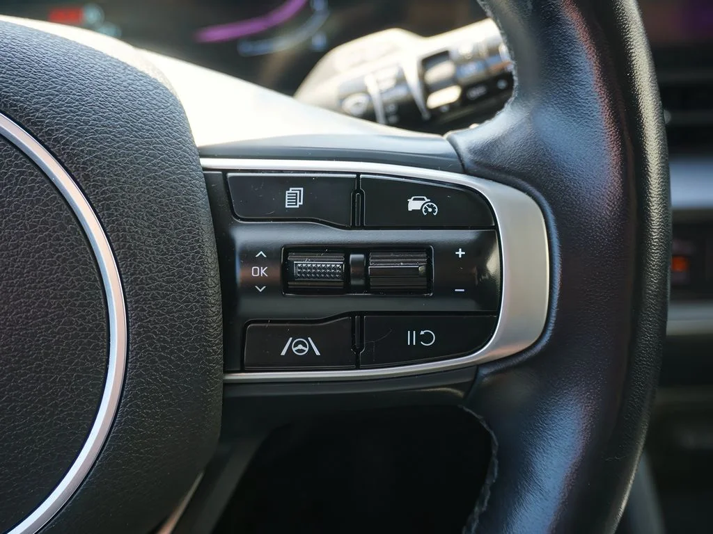2023 Kia Sportage EX - Photo 19