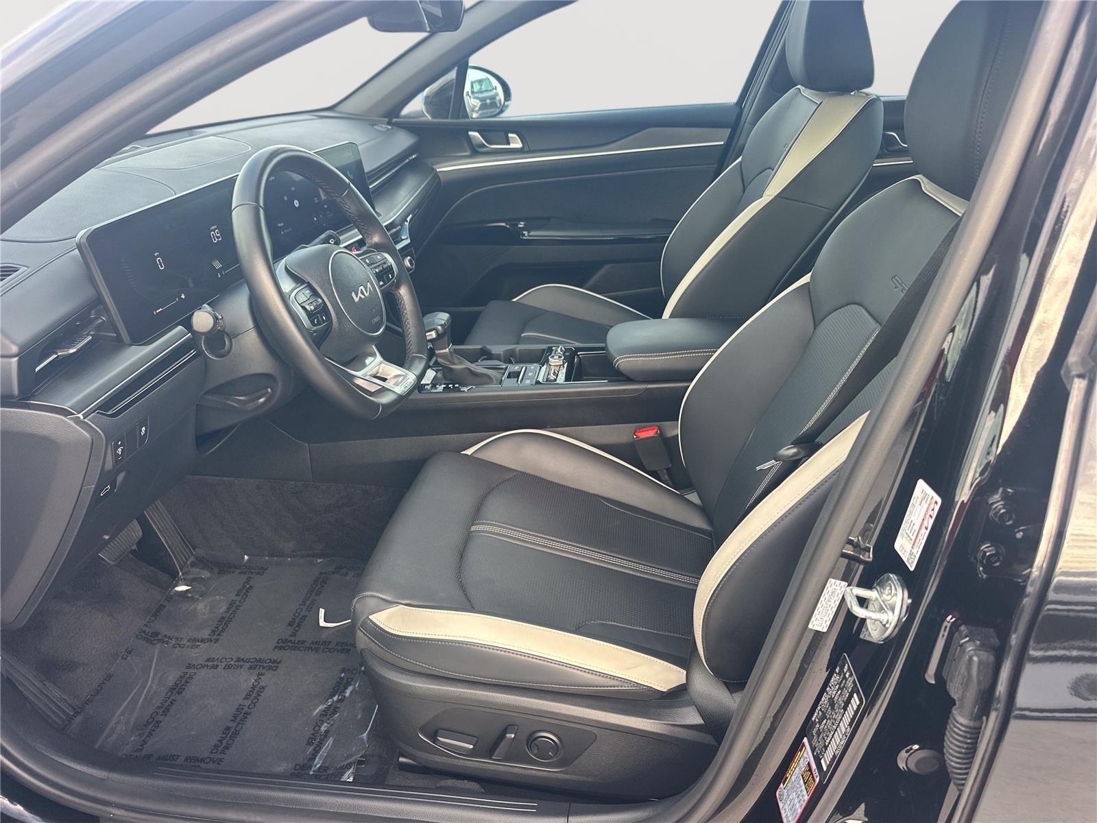 Certified Used 2025 Aurora Black Pearl Kia GT-Line image 7