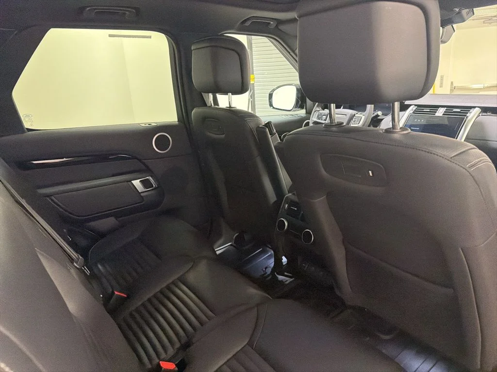 Certified Used 2025 Fuji White Land Rover S image 27