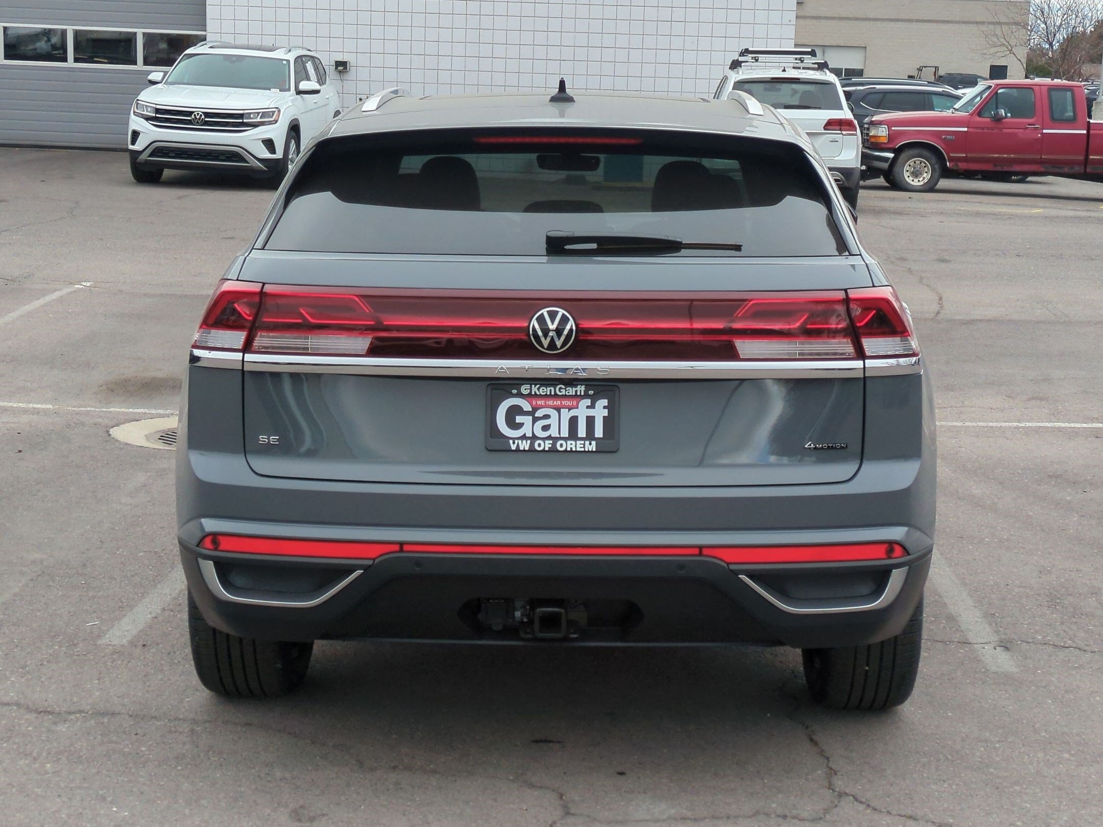 New 2026 Pure Gray Volkswagen 2.0T SE w/Technology image 4
