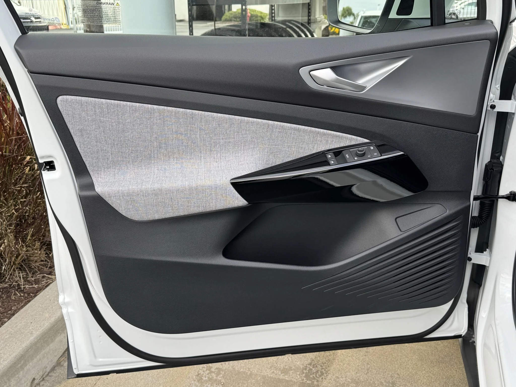 New 2026 Opal White Pearl Volkswagen Pro image 12