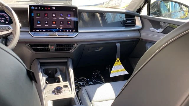 New 2026 Black Volkswagen 2.0T SE image 10