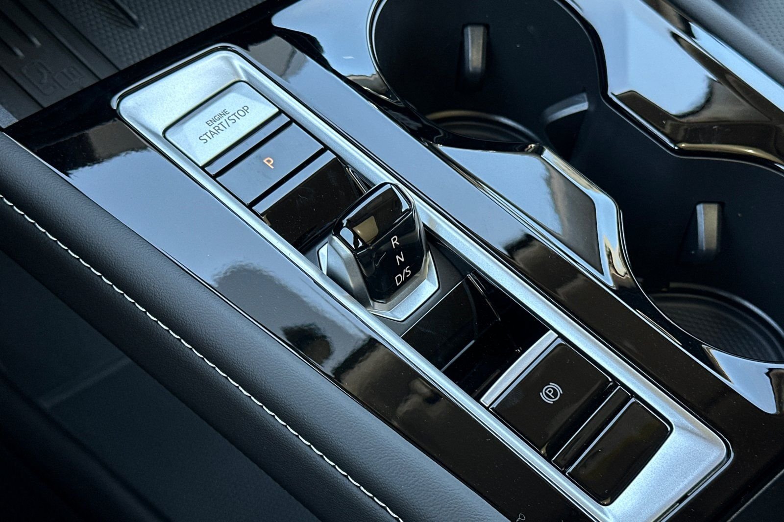 New 2026 Pure Gray Volkswagen SE w/Technology image 22