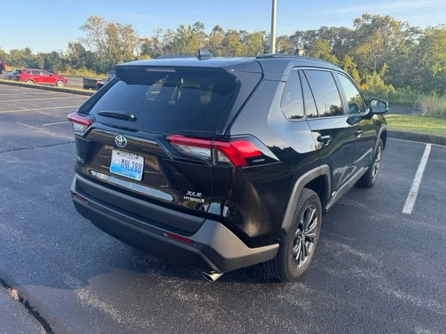 Certified Used 2024 Midnight Black Metallic Toyota XLE Premium image 3