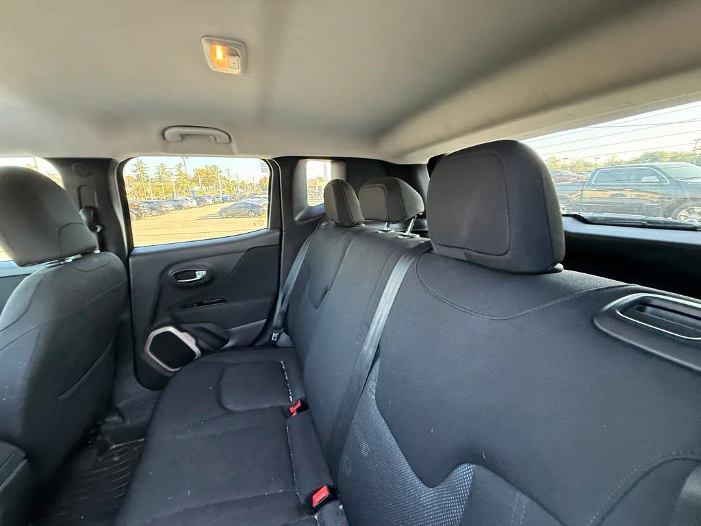 Used 2017 Black Jeep Latitude image 24