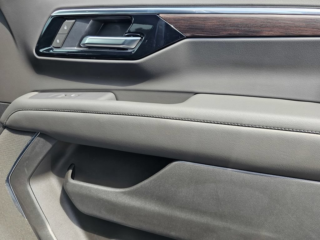 2026 Chevrolet Tahoe LS - Photo 9