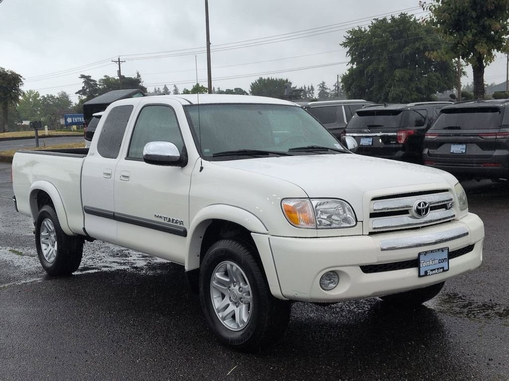 Used 2006 Natural White Toyota SR5 image 7
