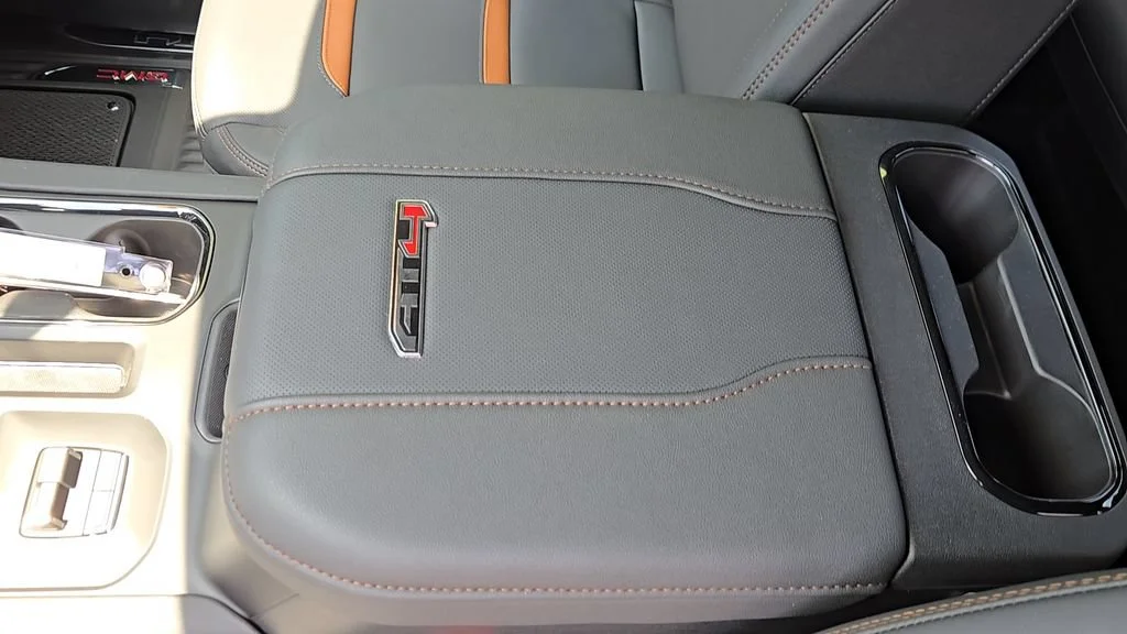 2026 GMC Sierra 2500HD AT4 - Photo 14