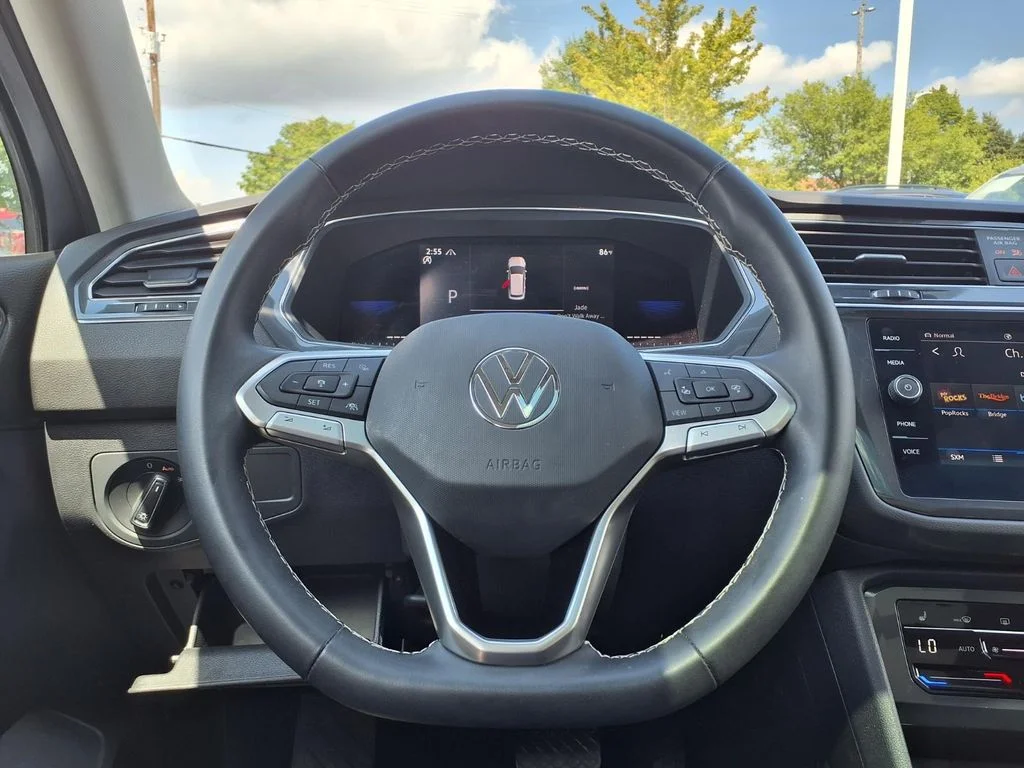Certified Used 2023 Platinum Gray Metallic Volkswagen 2.0T SE image 18